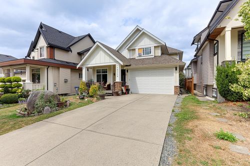18359 67 Ave, Surrey, BC, V3S1E5 | Card Image