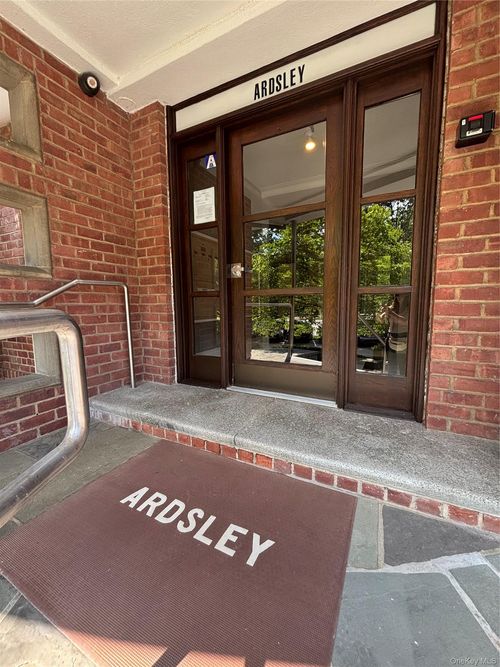 a6f-235 Garth Rd, Scarsdale, NY, 10583-3937 | Card Image