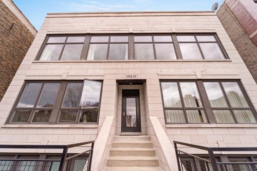 2n-1321 N Bosworth Ave, Chicago, IL, 60642-2341 | Card Image