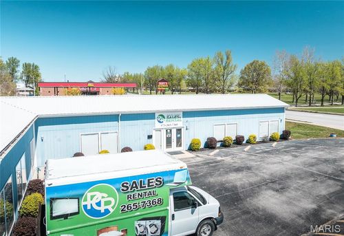 327 N Jefferson St, Saint James, MO, 65559-1921 | Card Image