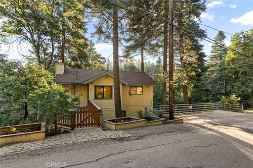 707 W Virginia St, Lake Arrowhead, CA, 92352 | Card Image