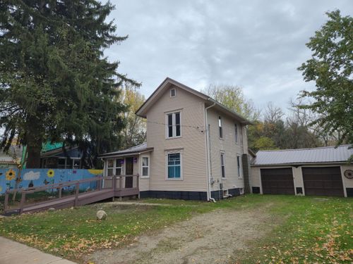13764 E W Ave, Vicksburg, MI, 49097-8512 | Card Image