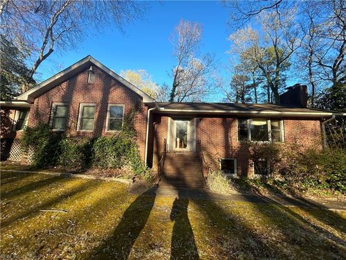 656 Pinetree Drive Drive, Virginia Beach, VA, 23452 | Card Image