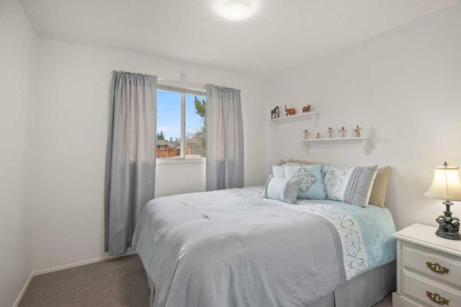 2 Mountain Pl, House other with 6 bedrooms, 3 bathrooms and 1 parking in Sylvan Lake AB | Image 17