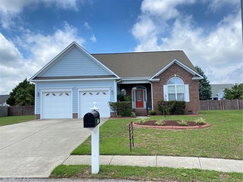 5806 Kessinger Ct, Hope Mills, NC, 28348-9387 | Card Image