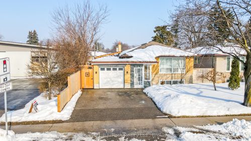 156 The Westway N/A, Etobicoke, ON, M9P2C1 | Card Image