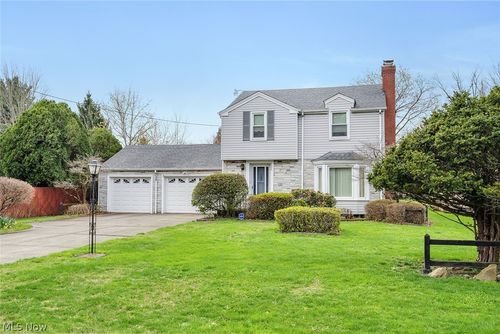 2504 Cardinal Dr, Youngstown, OH, 44505-2202 | Card Image