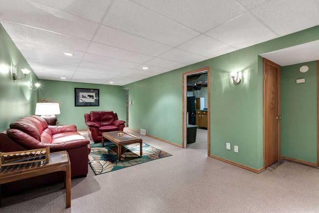 356 84 Ave Se, House other with 3 bedrooms, 2 bathrooms and 6 parking in Calgary AB | Image 29