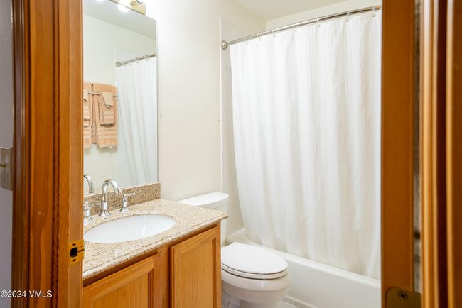 B - 228 W Beaver Creek Blvd, Home with 4 bedrooms, 6 bathrooms and null parking in Avon CO | Image 11