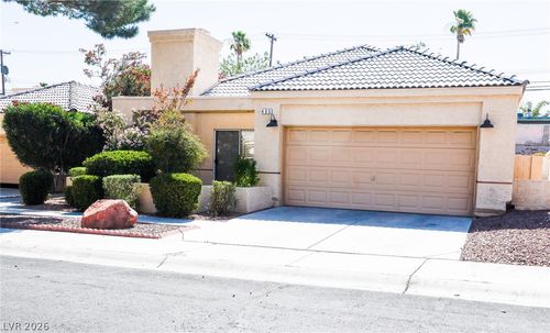 405 Mill Hollow Rd, Las Vegas, NV, 89107-2841 | Card Image