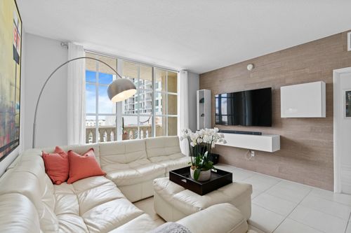 502-410 Evernia St, West Palm Beach, FL, 33401-5430 | Card Image