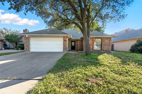 1767 Kings Canyon Cir, Fort Worth, TX, 76134-4863 | Card Image