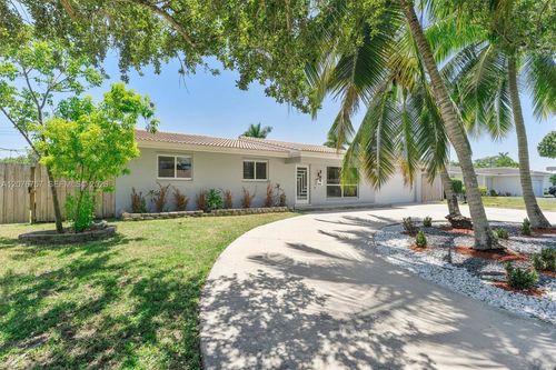 7220 Nw 10th Pl, Plantation, FL, 33313-6045 | Card Image