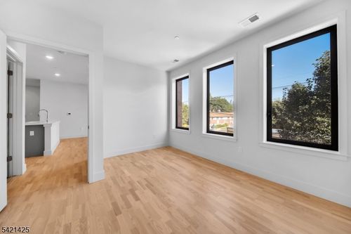 1037 Amboy Ave, Edison, NJ, 08837-2899 | Card Image