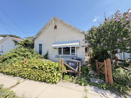 3918 Canada Southern Ave, Toledo, OH, 43612-1304 | Card Image