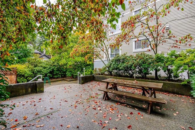 1xx - 3220 W 4th Avenue, Condo with 2 bedrooms, 2 bathrooms and 2 parking in Vancouver BC | Image 18