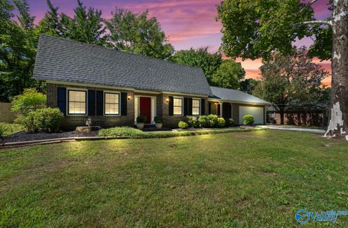 2906 Hunterwood Dr Se, Decatur, AL, 35603-5640 | Card Image