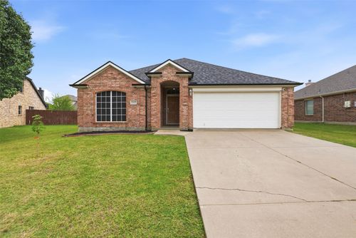 1002 Zachary Dr, Arlington, TX, 76002-3047 | Card Image