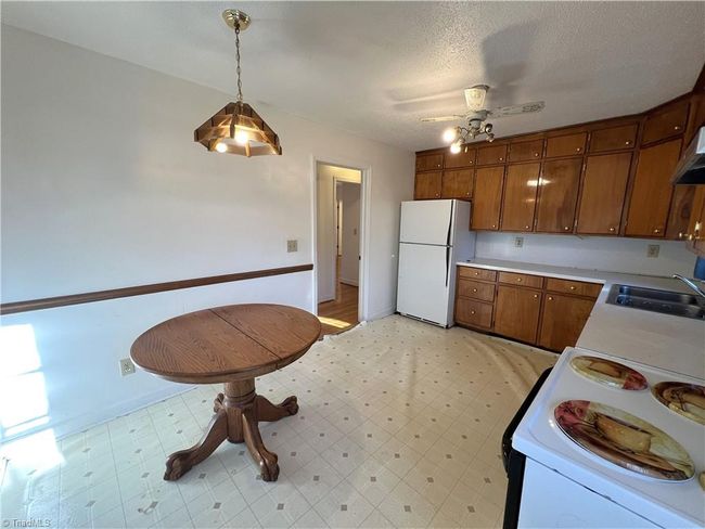 101 N Wilson St, House other with 4 bedrooms, 2 bathrooms and null parking in Madison NC | Image 19