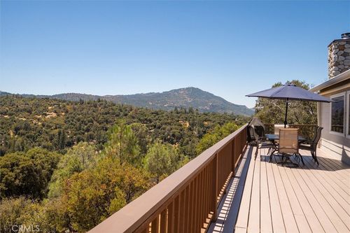 39397 Moonray Ln, Oakhurst, CA, 93644 | Card Image