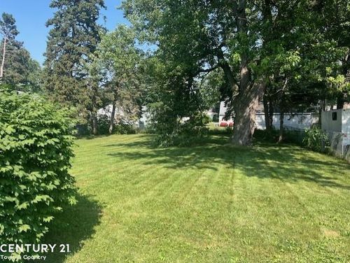45260 Deshon St, Utica, MI, 48317-5610 | Card Image