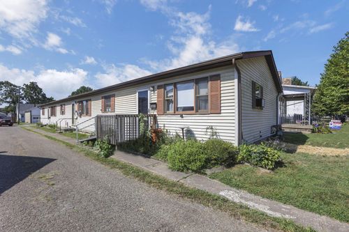 571 E Main St, Logan, OH, 43138-1416 | Card Image