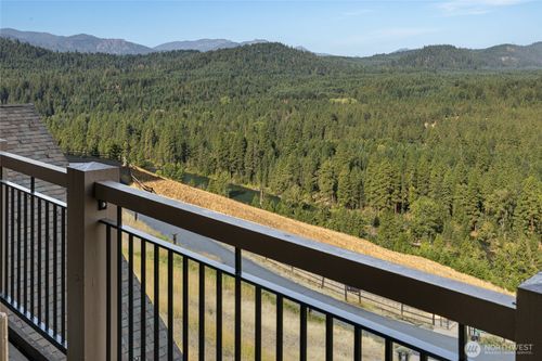 3051-3600 Suncadia Trl, Cle Elum, WA, 98922-3252 | Card Image