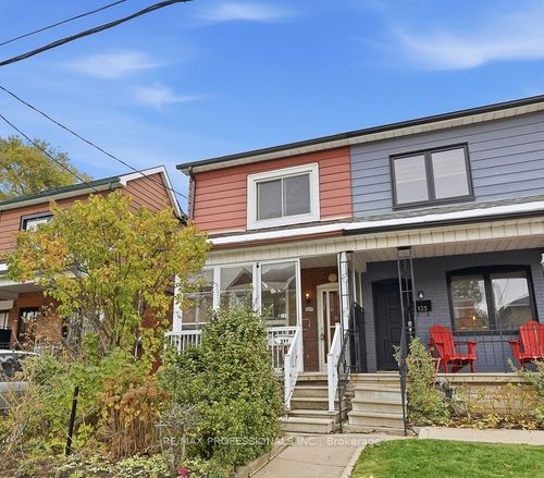 127 Kane Ave, York, ON, M6M3N1 | Card Image