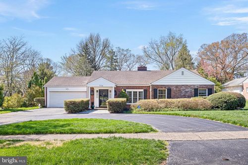 726 Greenwood Rd, WILMINGTON, DE, 19807-2986 | Card Image