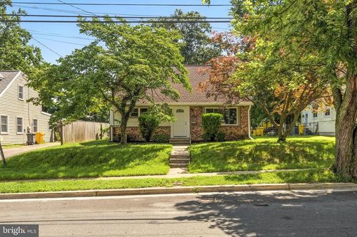 211 Kuethe Rd Ne, GLEN BURNIE, MD, 21060-6808 | Card Image