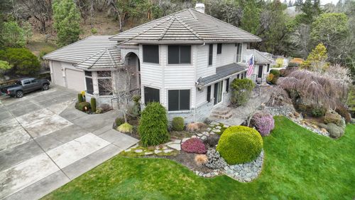 1285 Nw Cooke Ave, Grants Pass, OR, 97526-6351 | Card Image