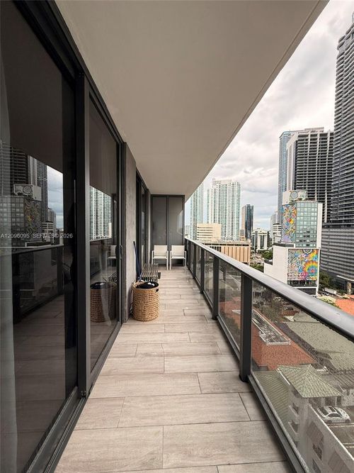 1205-55 Sw 9th St, Miami, FL, 33130-3992 | Card Image