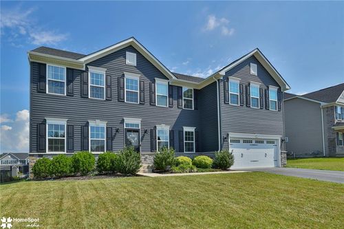 3835 Dewalt St, Bethlehem, PA, 18020-3484 | Card Image