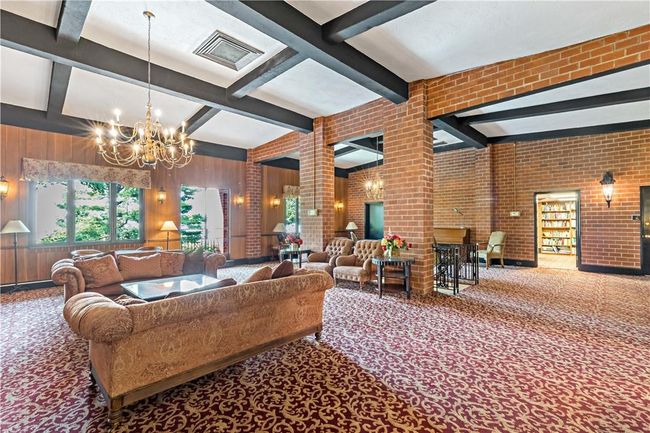 Community Clubhouse Great Room | Image 27