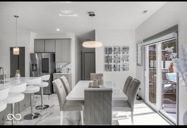 210 Lynnette Way, House other with 5 bedrooms, 3 bathrooms and null parking in Cumberland IN | Image 7
