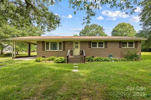 1520 Calder Ln, Clover, SC, 29710-8704 | Card Image