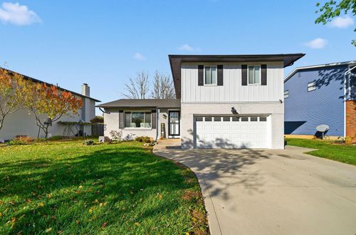 3160 Adirondack Ave, Columbus, OH, 43231-3122 | Card Image