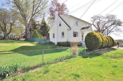 123 14th St, Verplanck, NY, 10596-7722 | Card Image