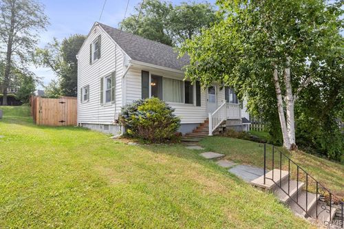 127 Wolcott Ter, Syracuse, NY, 13207-1149 | Card Image