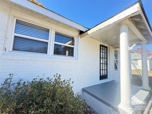 602 E Ryder Ave, Landis, NC, 28088-1524 | Card Image