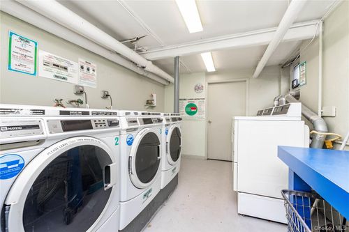 apt-e2-51 Lincoln Ave, Rockville Centre, NY, 11570-5731 | Card Image