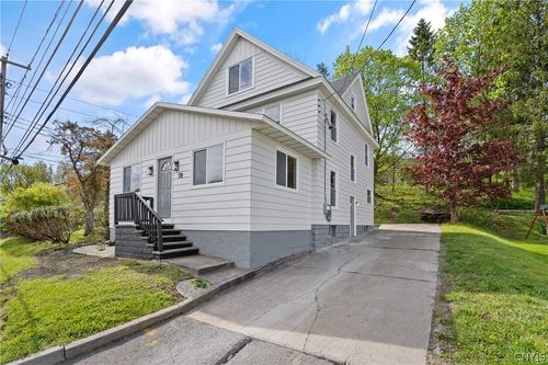 78 Rochester St, Auburn, NY, 13021-1210 | Card Image