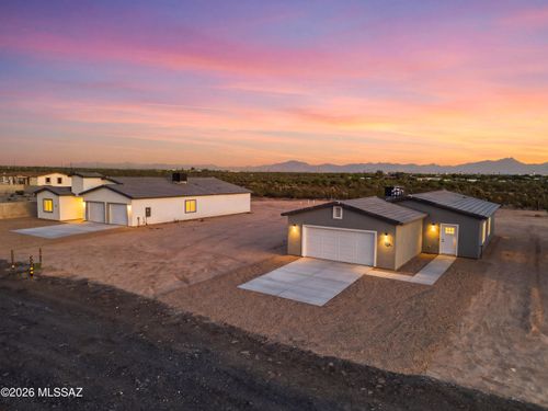 5776 E Hermans Road, Tucson, AZ, 85756 | Card Image