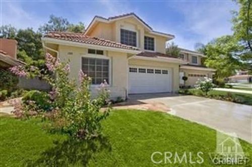 188 Saint Thomas Dr, Oak Park, CA, 91377-5546 | Card Image