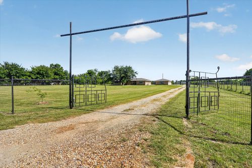 9 Estates Rd, Lucas, TX, 75002-7625 | Card Image
