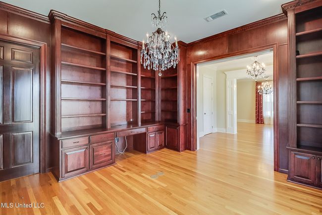 Library/office | Image 11