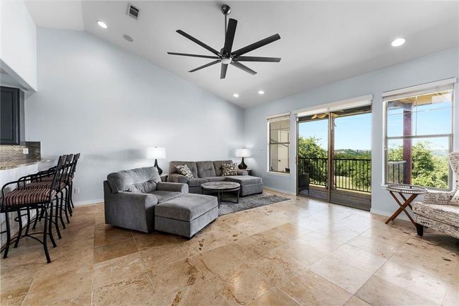 APT-201 - 4307 Eck Ln, Condo with 3 bedrooms, 2 bathrooms and 2 parking in Austin TX | Image 5