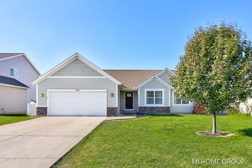 11930 Maplegrove Dr, Holland, MI, 49424-7779 | Card Image