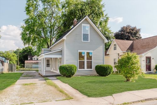 657 Plum St, Noblesville, IN, 46060-3338 | Card Image