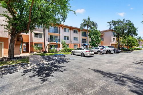 910-2119 Se 10th Ave, Fort Lauderdale, FL, 33316-4510 | Card Image
